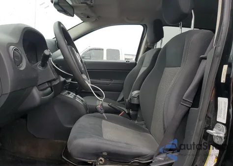 2013 Jeep Compass Sport z USA, uszkodzony, nr VIN 1C4NJDBB9DD217389